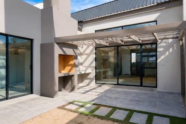 3 Bedroom Property for Sale in Sandown Western Cape